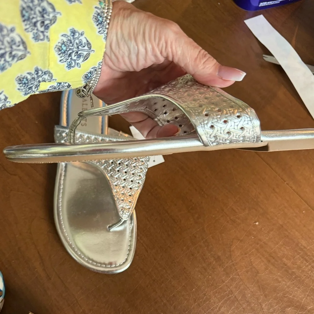 NWT Talbots Metallic Silver Woven Sandals SZ 9 Never Worn - Picture 8 of 12